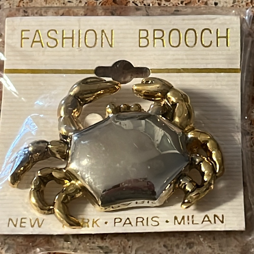 Zodiac Cancer the Crab fashion brooch